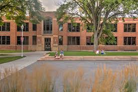 Minnesota State University Moorhead (MSUM) Image